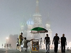 Москва: смог и жара не отступают. Дым добрался до Питера и даже Екатеринбурга