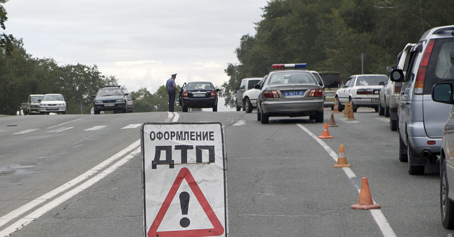 В Черновицкой области начальник районного отдела милиции задавил человека 