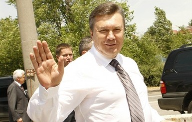 Людей, кричавших Януковичу «Позор!», выпроводили с Майдана  
