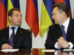 Медведев прилетит в гости к Януковичу в сентябре