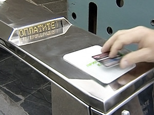 В столичном метро прогнозируют ажиотаж на бесконтактные карты до подорожания жетонов