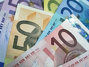 Евро продолжает дорожать в Украине