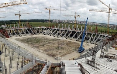 Эксперты УЕФА проконтролировали строительство львовского стадиона