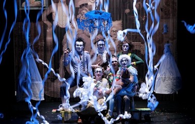 В Киеве выступит любимый клоун-мим театр Жана-Поля Готье