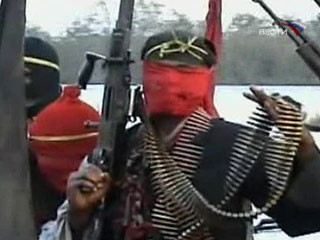 Сомалийские пираты отпустили судно с украинцами