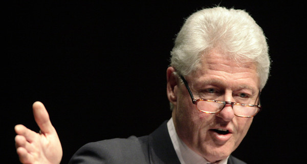 Билл Клинтон просит украинцев не бояться проходить тест на ВИЧ