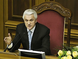 Литвин предлагает разрешить депутатам переходить в другие фракции
