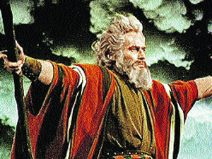 Моисей таки провел евреев по дну моря