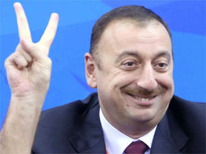 К Януковичу едет президент Азербайджана