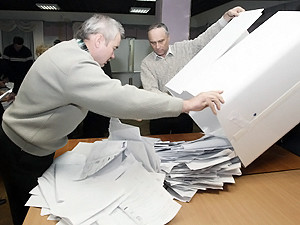 На выборах в Ровно уверенно побеждает действующий мэр