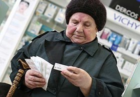 Кабмин отказался от идеи повысить украинским женщинам пенсионный возраст