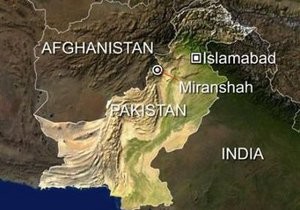 В Пакистане террорист-смертник взорвал мечеть: погибло 50 человек