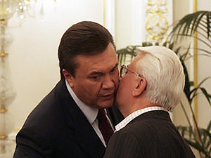 Кравчук посоветовал Януковичу уволить непопулярных чиновников