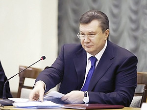 Янукович дал орден николаевскому губернатору