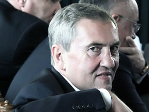 Янукович уволил Леонида Черновецкого