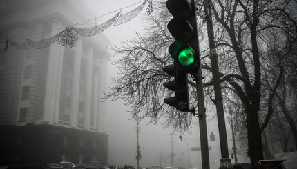 Киев погрузился в густой туман