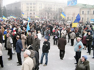 Киевский суд запретил Майдан