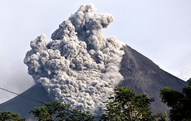 В Индонезии вулкан снова устроил кровавую жатву: погибло 300 человек