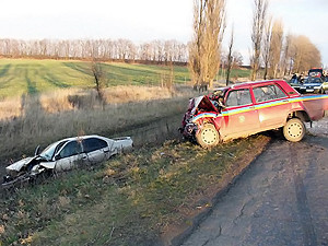 В Винницкой области в страшном ДТП погибли два милиционера и водитель