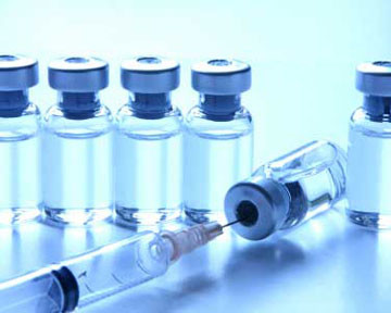 Кабмин разрешил тестировать вакцины на украинцах 