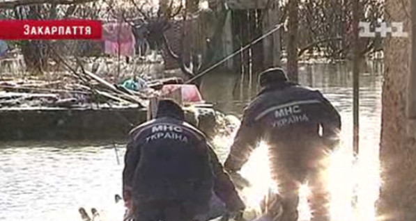 Эксперты: Никакие меры против паводков Закарпатье не спасут 