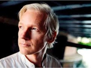 Основатель сайта WikiLeaks решил написать книгу о себе