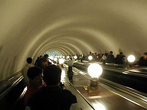 До февраля на станции метро «Университет» остановят один из эскалаторов