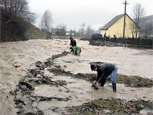 Синоптики обещают лавины в Закарпатье и потоп на Западной Украине