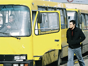 Подорожание проезда в маршрутках: Доход с одного «Богдана» - 46 тысяч гривен на месяц