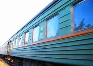 Аварийная остановка поезда  «Симферополь – Одесса» произошла из-за разрыва межрельсовой накладки