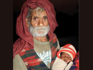 У 94-летнего индийского батрака родился сын