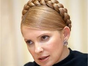 Юлия Тимошенко попросила перенести ее допрос
