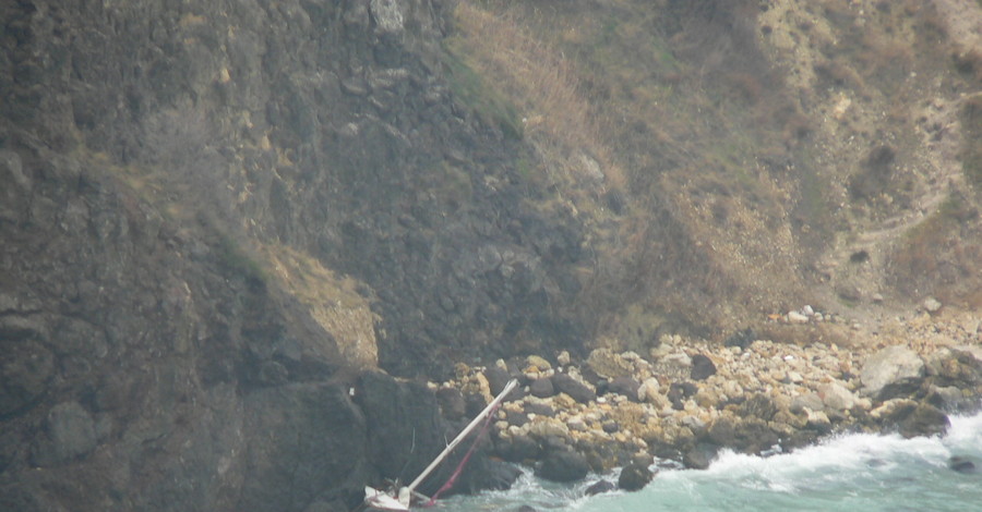 У мыса Фиолент потерпела крушение яхта с 6 пассажирами на борту