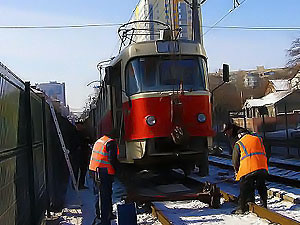 В Киеве сошел с рельс скоростной трамвай