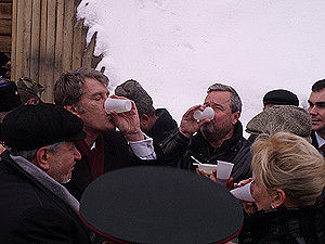 «Стройку века» Ющенко разобрали по кирпичикам