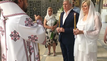 Появились фото с венчания актера Горянского