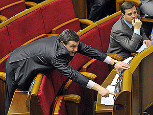 Украинским депутатам подложат кнопку