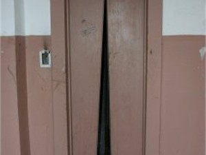 В Черновцах лифт раздавил человека 