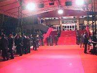 На Каннском кинофестивале покажут фильм, который может выставить президента Саркози на посмешище