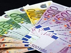 Евро резко подешевел