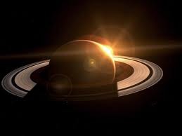 Между Сатурном и его спутником нашли линию электропередач