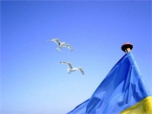 В Черновцах на 9 мая вывесят только флаги Украины 
