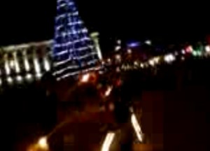 На главной площади Крыма устроили фаер-шоу
