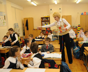 В Киевсовете говорили о зарплате учителей и горячей воде