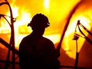 В Харькове ночью сгорели 14 гаражей и 4 машины