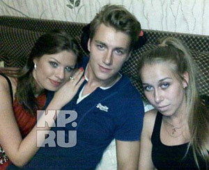 Алексей Воробьев познакомил родителей со своей украинской подругой