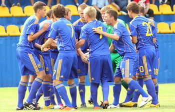 Юношеская футбольная сборная Украины разгромила россиян 