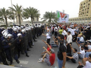 В Бахрейне 10 человек получили пожизненные сроки за попытки свергнуть короля