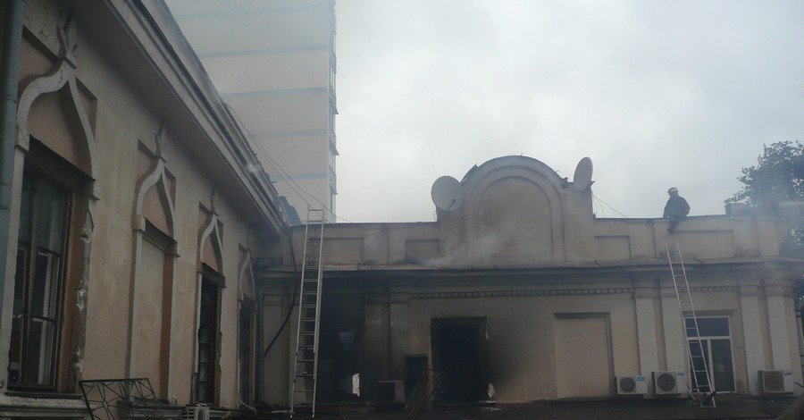 В Одессе сгорела стоматологическая поликлиника