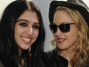 Мадонна выглядит ровесницей своей дочери